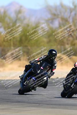 media/Mar-12-2022-SoCal Trackdays (Sat) [[152081554b]]/Turn 2 (1145am)/